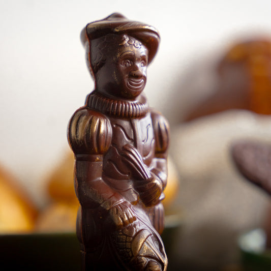 Figurine de Père Fouettard en Chocolat au Lait