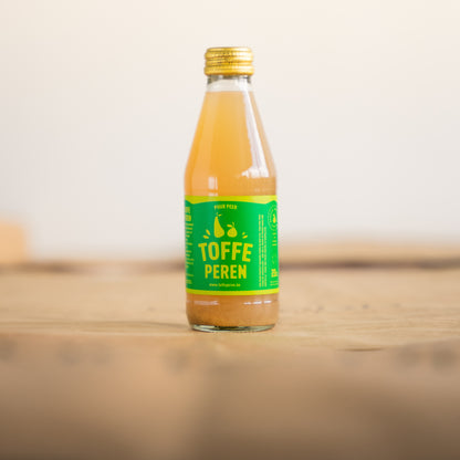 Pear juice bottle from the brand Toffe Peren.