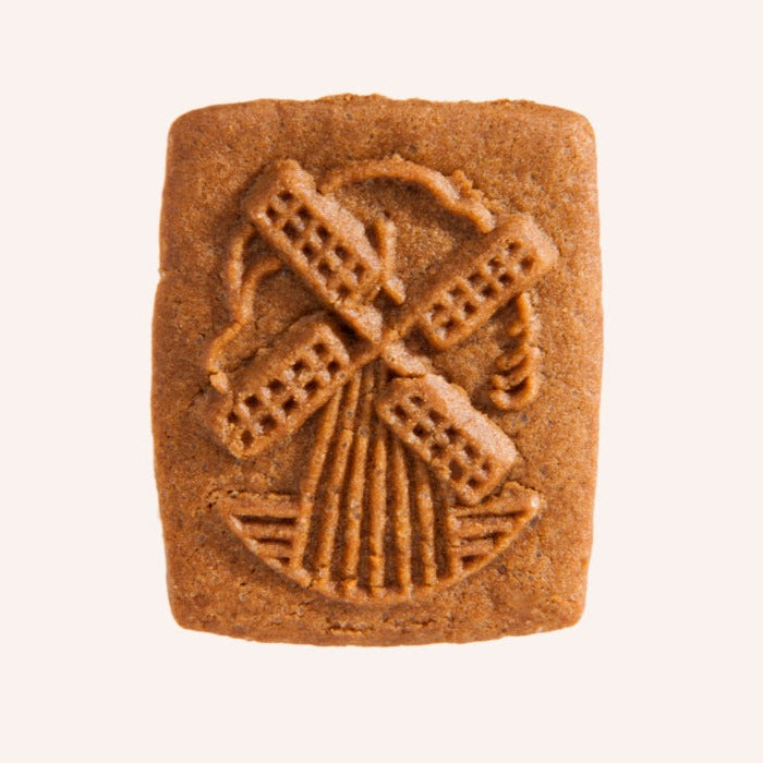 Detail from a speculoos biscuit portraying a windmill. 